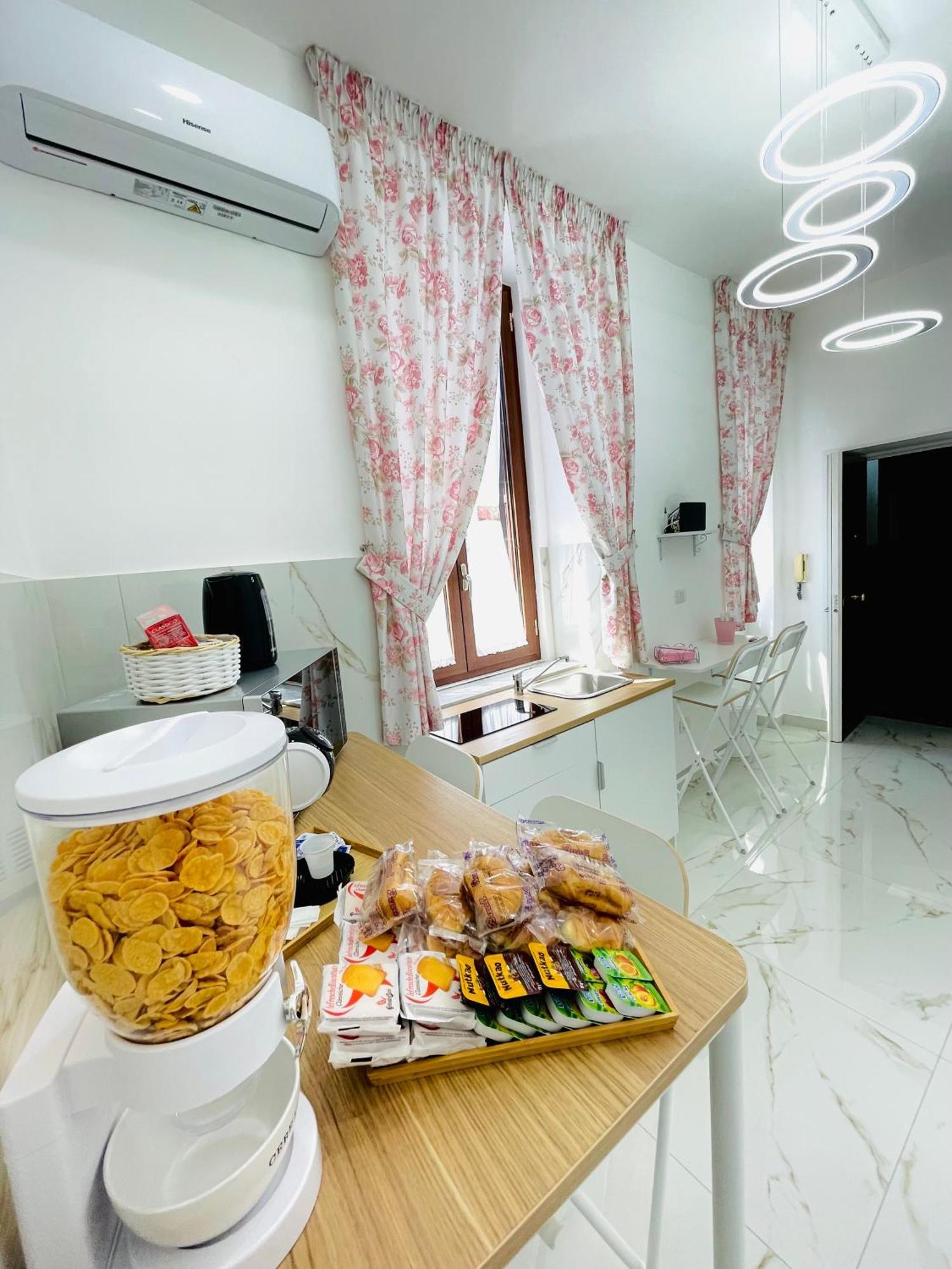 Raffy House Bed & Breakfast Napoli
